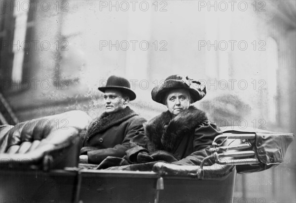 Date: 1910-1915 - Dr. Katherine Davis & Deputy Lewis