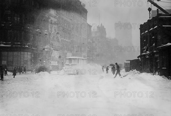 Snowstorm -- N.Y., 2/14/14