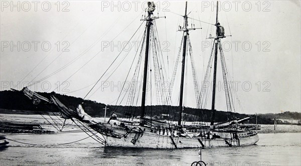 Schooner Charlotte W. Miller on the Cape Cod Canal ca. 1914