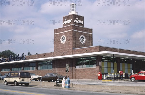 1970s America -  ACME Market, Haverford, Pennsylvania 1977