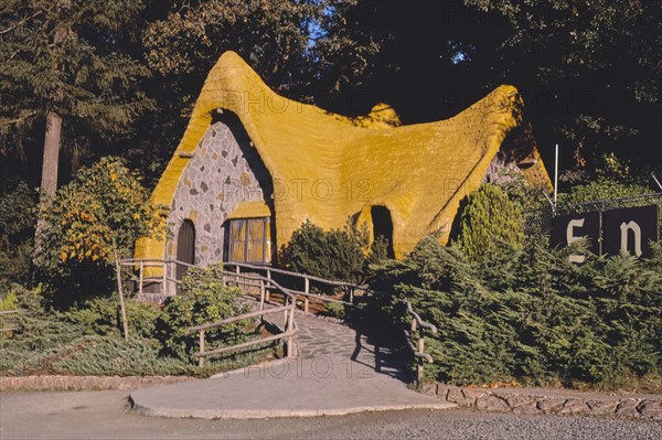 1980s America - Enchanted Forest, Turner, Oregon 1987