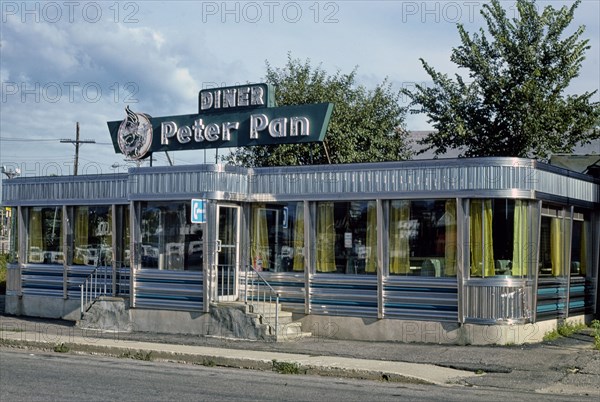 1970s America -   Peter Pan Diner, Danbury, Connecticut 1978