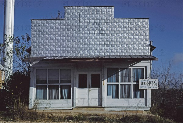 1970s America -  Ronnie's Beauty Salon, Norwood, Missouri 1979