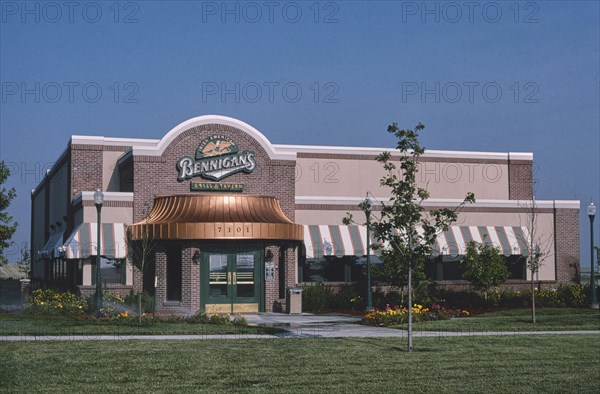 2000s America -   Bennigan's Restaurant, Denver, Colorado 2004