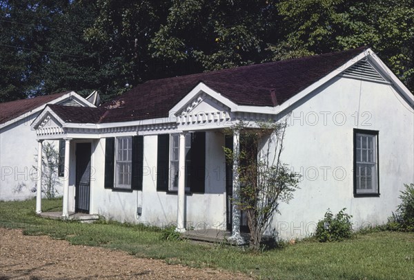 1980s United States -  Pilgrim Court, Washington, Mississippi 1986