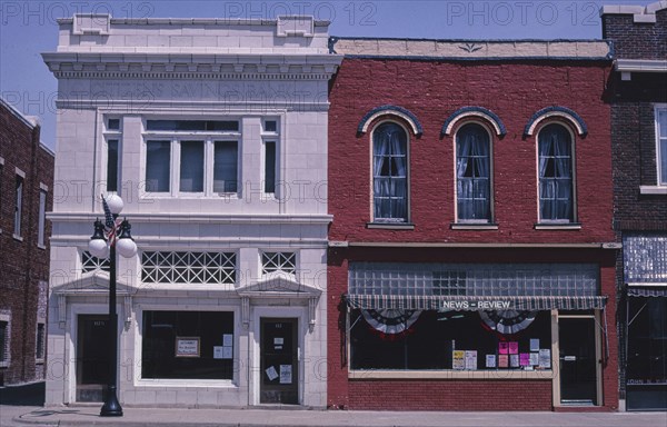 2000s America -  Sigourney News and Citizens Savings Bank, Washington Street, Sigourney, Iowa 2003