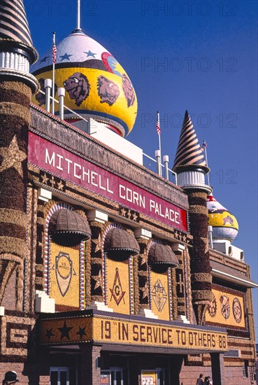 1980s America -   Corn Palace, Mitchell, South Dakota 1987