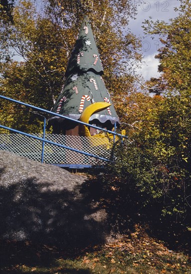 1990s America -   Santa's Workshop, North Pole, New York 1995