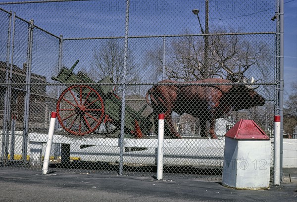 1980s America - Telway Burger Bull, Dearborn, Michigan 1986