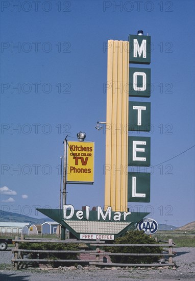 2000s United States -  Del Mar Hotel sign, B-90, Livingston, Montana 2004