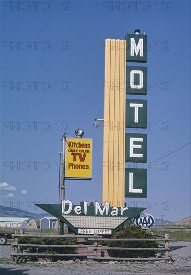 2000s United States - Del Mar Hotel sign, B-90, Livingston, Montana 2004