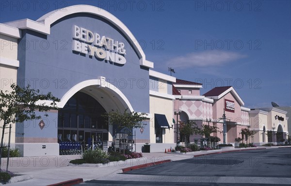 2000s America -  Bed Bath & Beyond, San Luis Obispo, California 2003