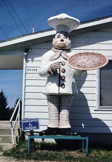 1990s America - Galat-Inn Restaurant and Lounge statue, Hartford, Michigan 1991