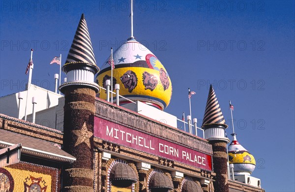 1980s America -   Corn Palace, Mitchell, South Dakota 1987