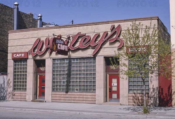 1990s America -   Whitey's Cafe, East Grand Forks, Minnesota 1992