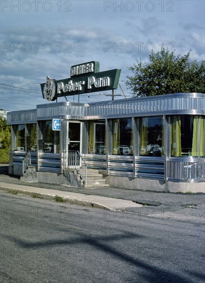 1970s America -   Peter Pan Diner, Danbury, Connecticut 1978