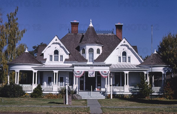 1980s America -   Goldendale Museum, Goldendale, Washington 1987