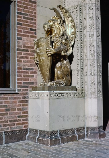 1980s United States - Brenton National Bank by Louis Sullivan, Fourth Avenue, Grinnell, Iowa 1988