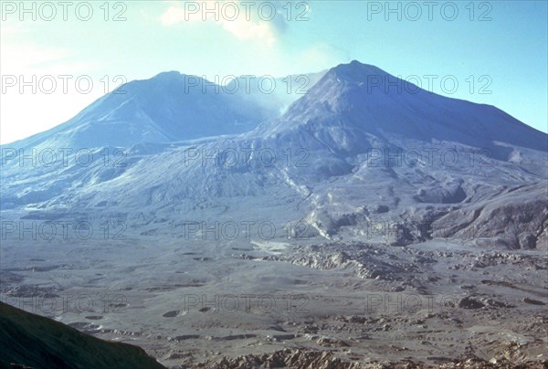 1980 - Mount St. Helens soon after the May 18, 1980 eruption, as viewed from Johnston's Ridge.