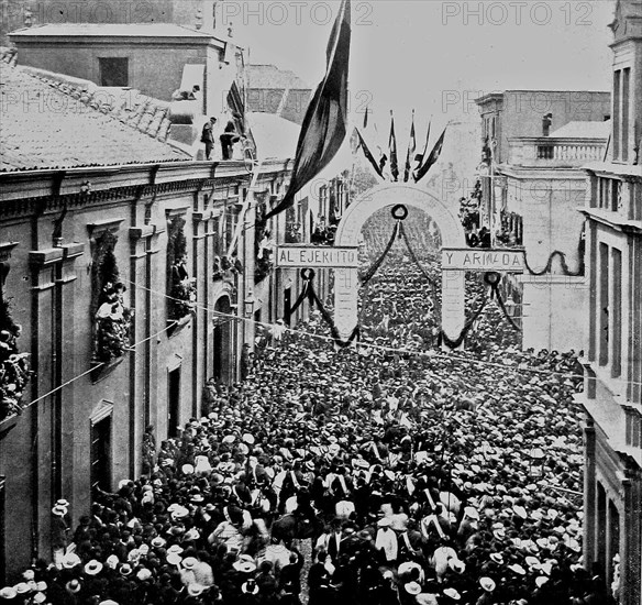 Photograph of the return of the Chilean army from the Pacific War. Valparaíso, 1884