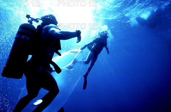 Navy divers from the Atlantic Fleet Audiovisual Command