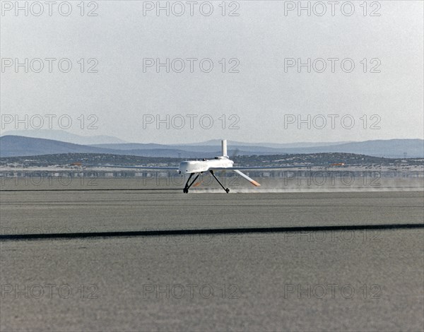 Altus I aircraft landing on Edwards lakebed runway 23 ca. 1997