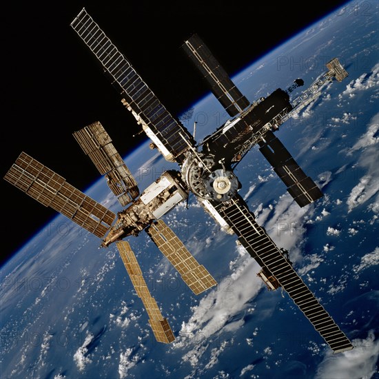 Survey views of the Mir space station taken after undocking