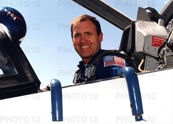STS-83 Mission Commander James D. Halsell, Jr. arrives at Kennedy Space Center's Shuttle Landing Facility aboard a T-38 prior to Columbia's launch ca. 1997