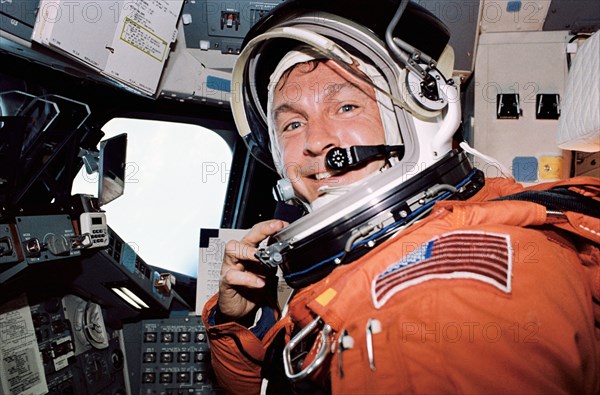 (20 Sept. 1992) --- Astronaut Curtis L. Brown, Jr., STS-47 pilot, is photographed at the Space Shuttle Endeavour's pilot station about ten minutes after main engine cutoff on launch day of the eight-day Spacelab-J mission.