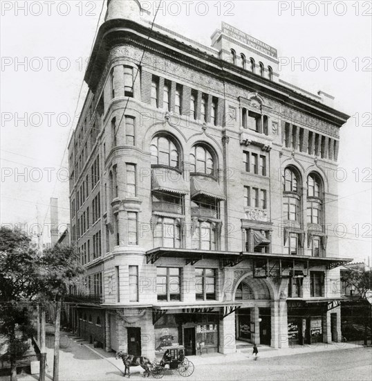 Grand's Apartment building