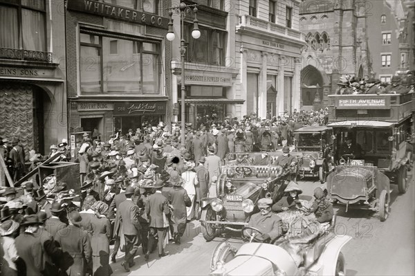 NYC Easter Parade at 5th 1913