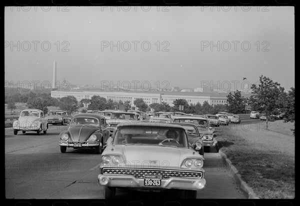 Rush Hour Traffic 1964 Photo12 UIG GG Vintage Images