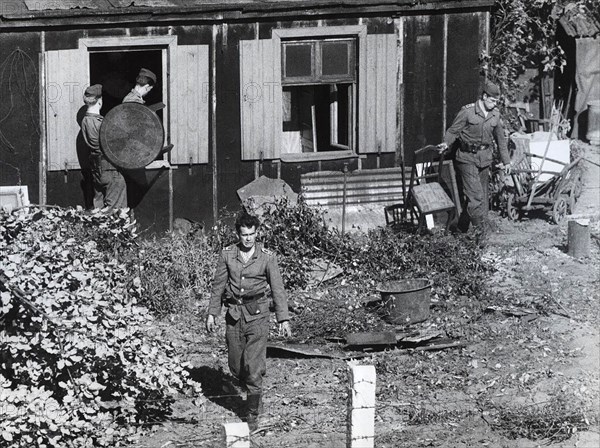 Mandatory Evacuation and Destruction of Single Family Houses Along Klaukestrasse