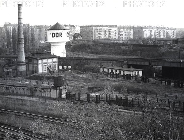 11/8/1961 - The French Occupy a Water Tower at the Strassenbahn Premises