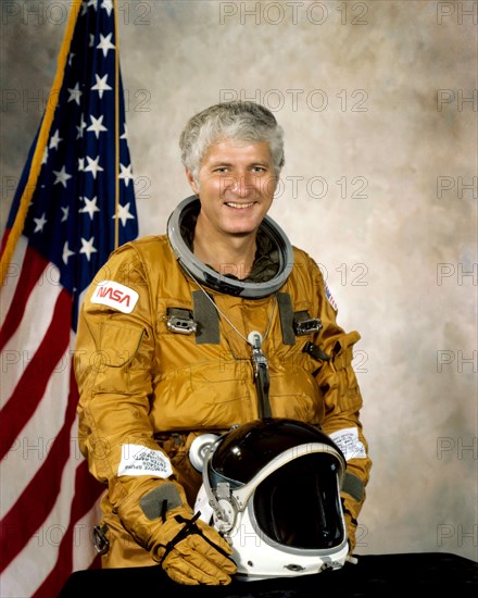 Astronaut Henry W. Hartsfield, Jr.