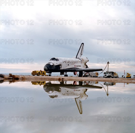 Post-landing processing of the Space Shuttle Columbia