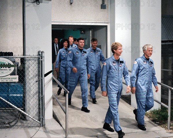 (30 Aug 1984)--- The six members of the 41-D Discovery crew