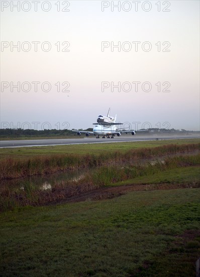 CAPE CANAVERAL, Fla. – Space shuttle Discovery