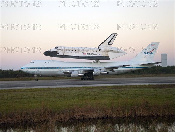 CAPE CANAVERAL, Fla. – Space shuttle Discovery