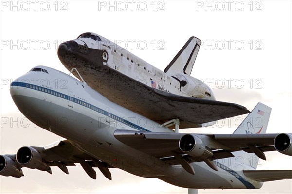 CAPE CANAVERAL, Fla. – A spectacular close up view of space shuttle Discovery