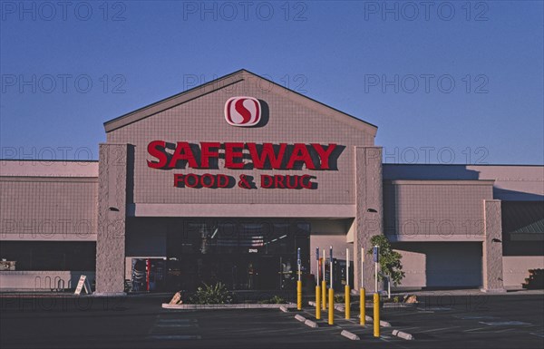 Safeway Food & Drugs 6th Street Klamath Falls Oregon ca. 2003