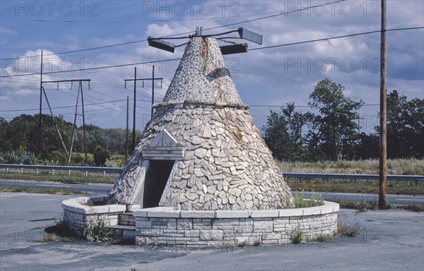 1980s United States -  Fountain statue