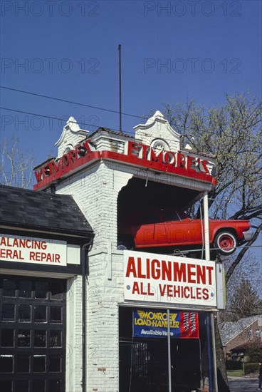 1980s United States -  Wetmore's Garage