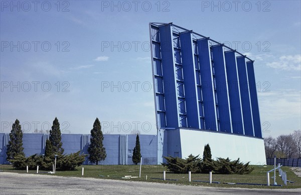 1980s America -  Miracle Mile Drive-In, Bloomfield Hills, Michigan 1986