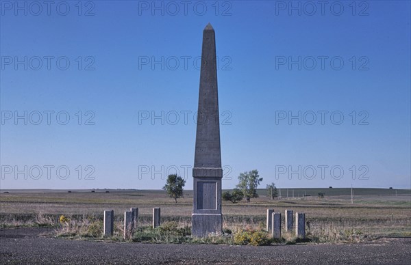1980s America - Sakakawea Monument, Route 1806, Mobridge, South Dakota 1987
