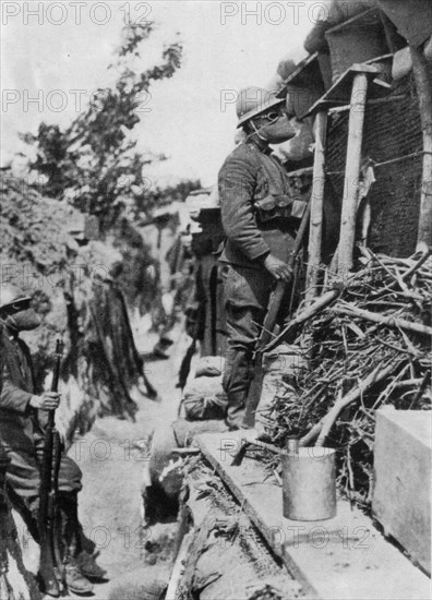 In the trenches with the first gas masks