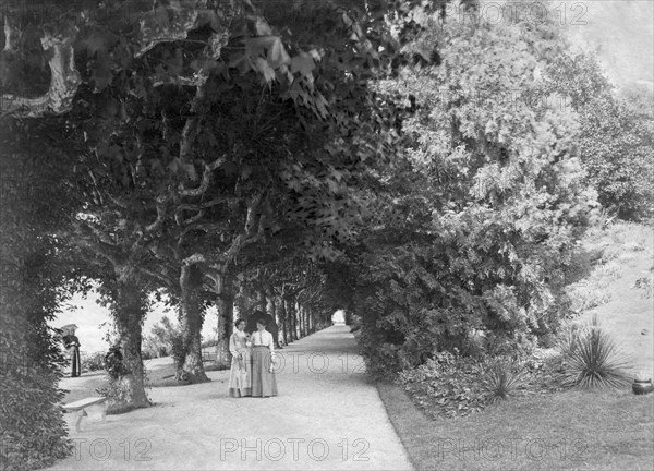 villa promenade : à bellagio sur le lac como, fin du 19e siècle