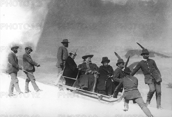 la reine mar Marguerite, ses d dames et les troupes al al al al, le glacier du lys, 18.3 d.l.l.l.l.l.l.l.l.l.