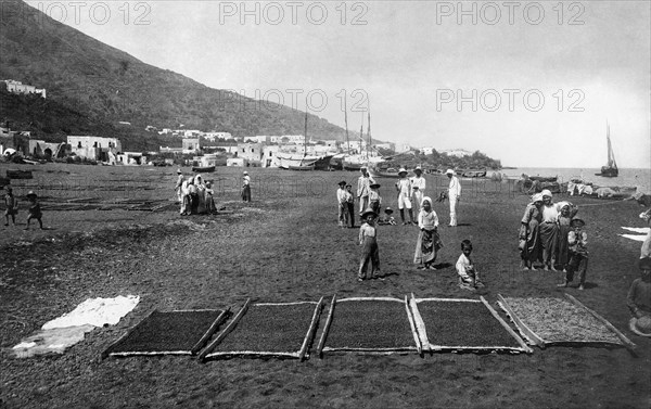 italy, sicily, aeolian islands, stromboli island 1800-1900
auto: e.intergugliermi