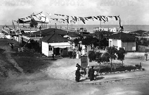 italy, tuscany, viareggio, bathing etablishment 1880-1885
autor: brogi